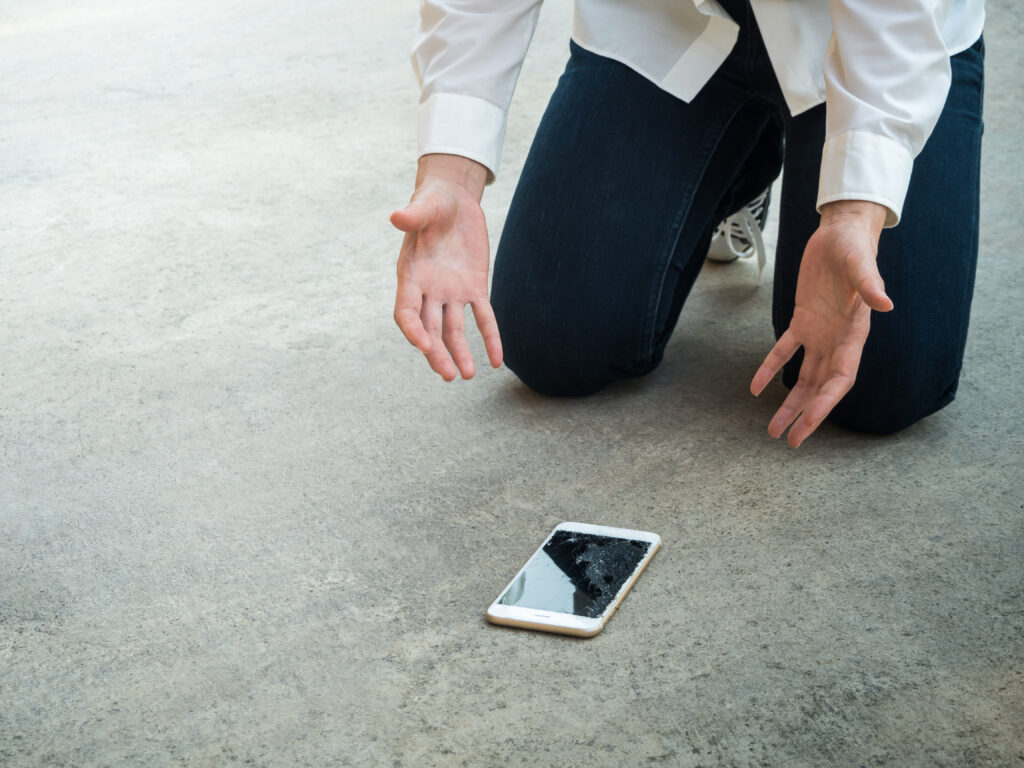 What Happens To Your Smartphone When You Drop It